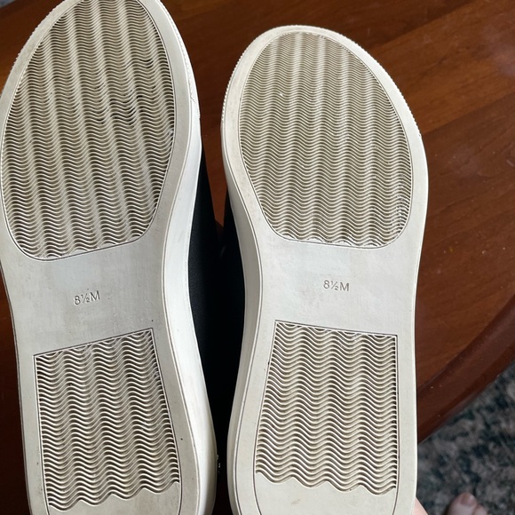 Chico's black leather studded sneakers 8.5 - Picture 8 of 9